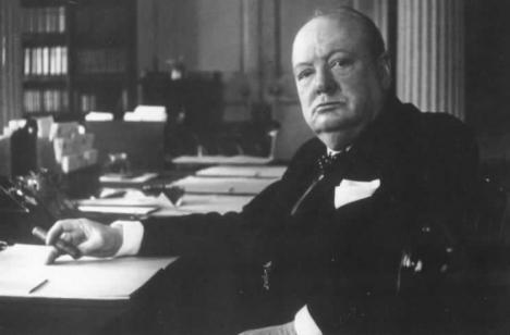 Winston Churchill, 10 Downing St.